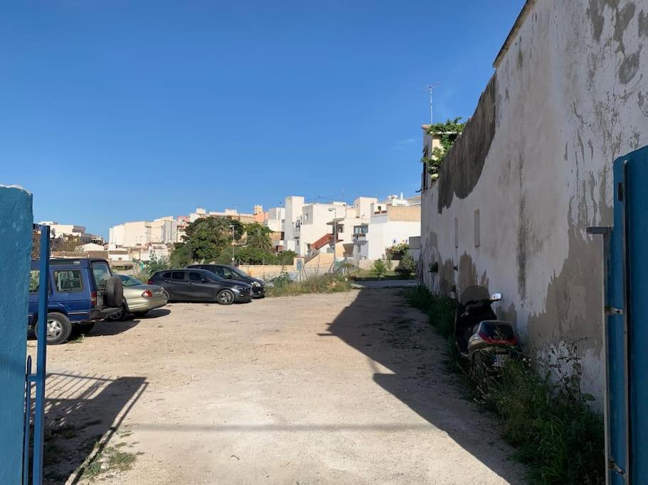 Ca Corrales: Como En La Playa, Pero En El Pueblo カルプ エクステリア 写真